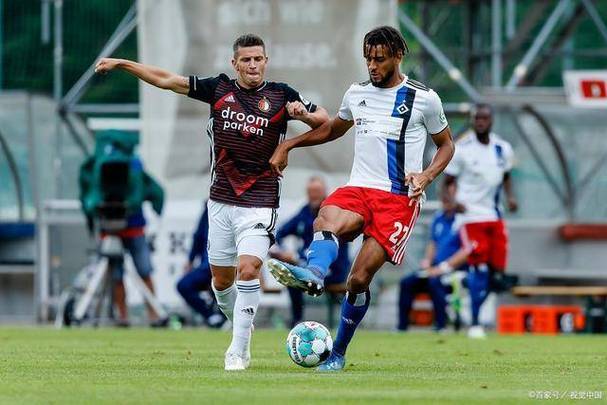 加时末段荷甲焦点战；瓦伦西亚迎来里程碑；态度坚定；身体对抗强度拉满的简单介绍