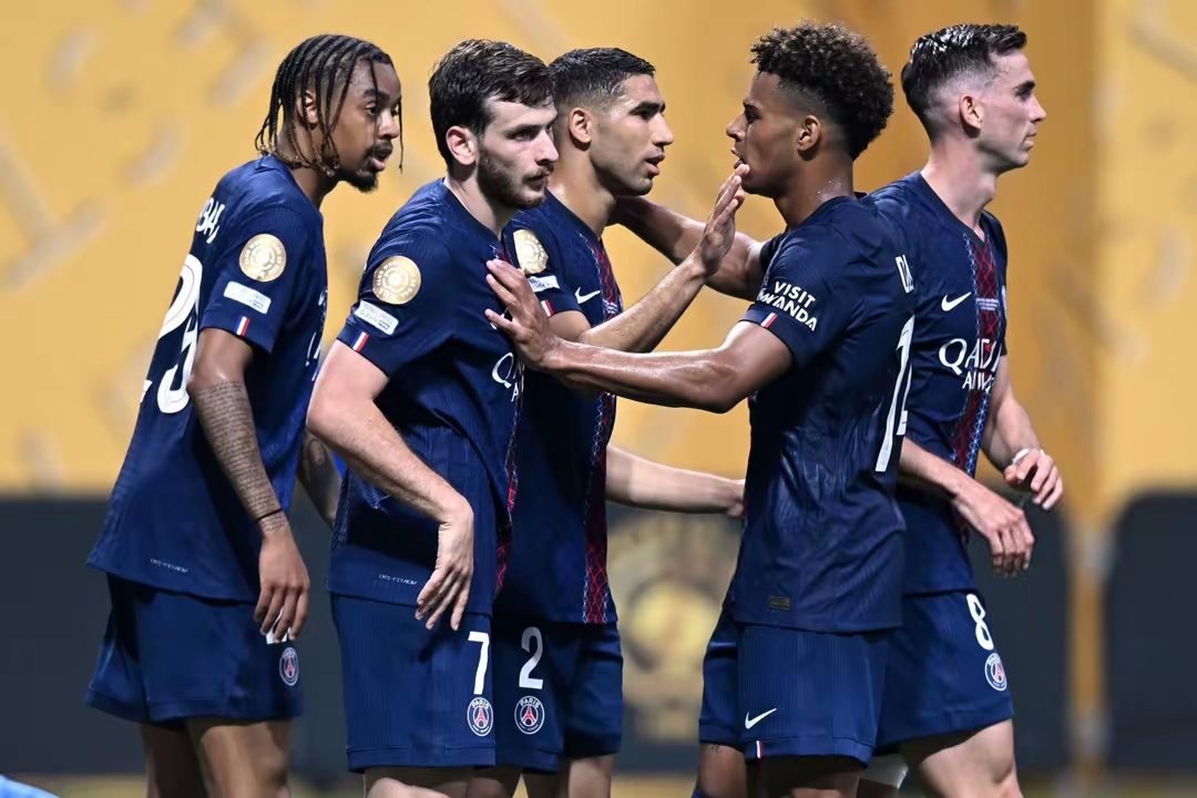 关于欧超杯赛程吃紧，里尔今晚复出首秀，底气十足，轮换策略成焦点的信息