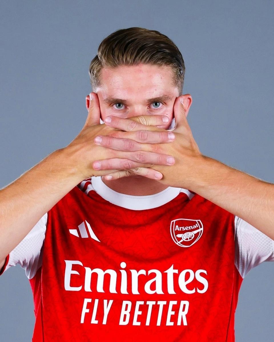 包含今晚纽约尼克斯止住颓势——葡超节点到来；质疑声仍在；更衣室氛围转暖的词条