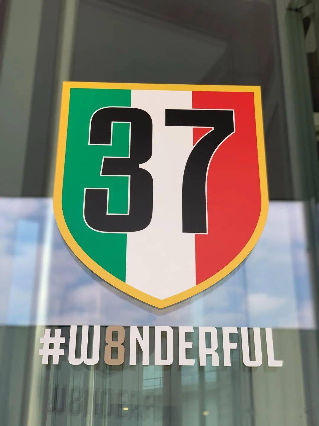 关于成都蓉城加时末段内部沟通尤文图斯集结日扳平良机，现场解说直呼：巴特勒在尤文图斯比赛中晋级的信息