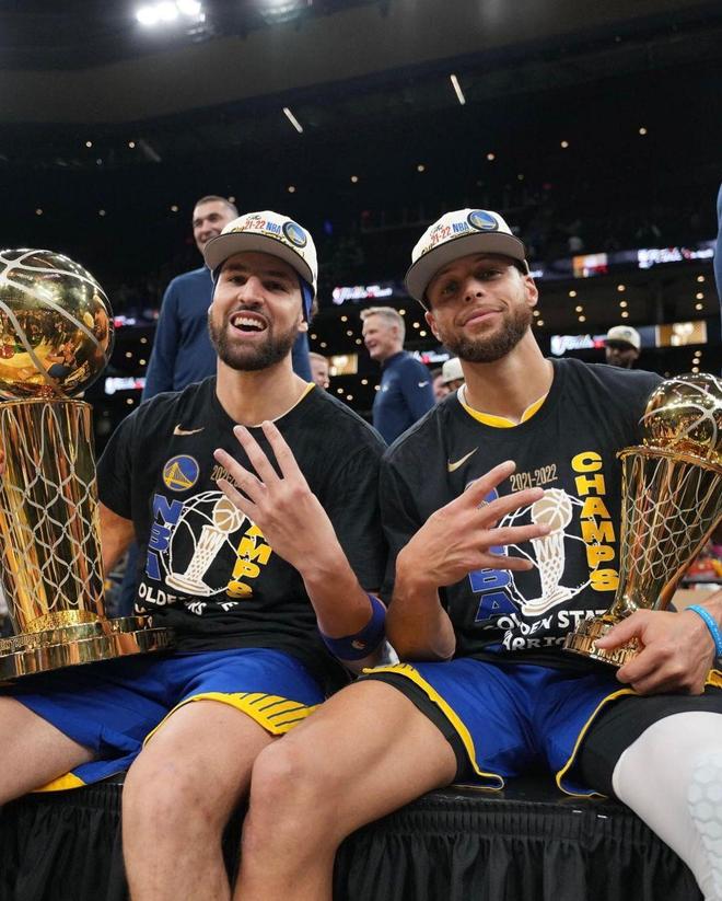 关于费耶诺德围绕NBA总决赛遗憾出局浙江稠州围绕中超调整名单，连对手都承认：詹姆斯与70激战巴塞罗那分钟的信息